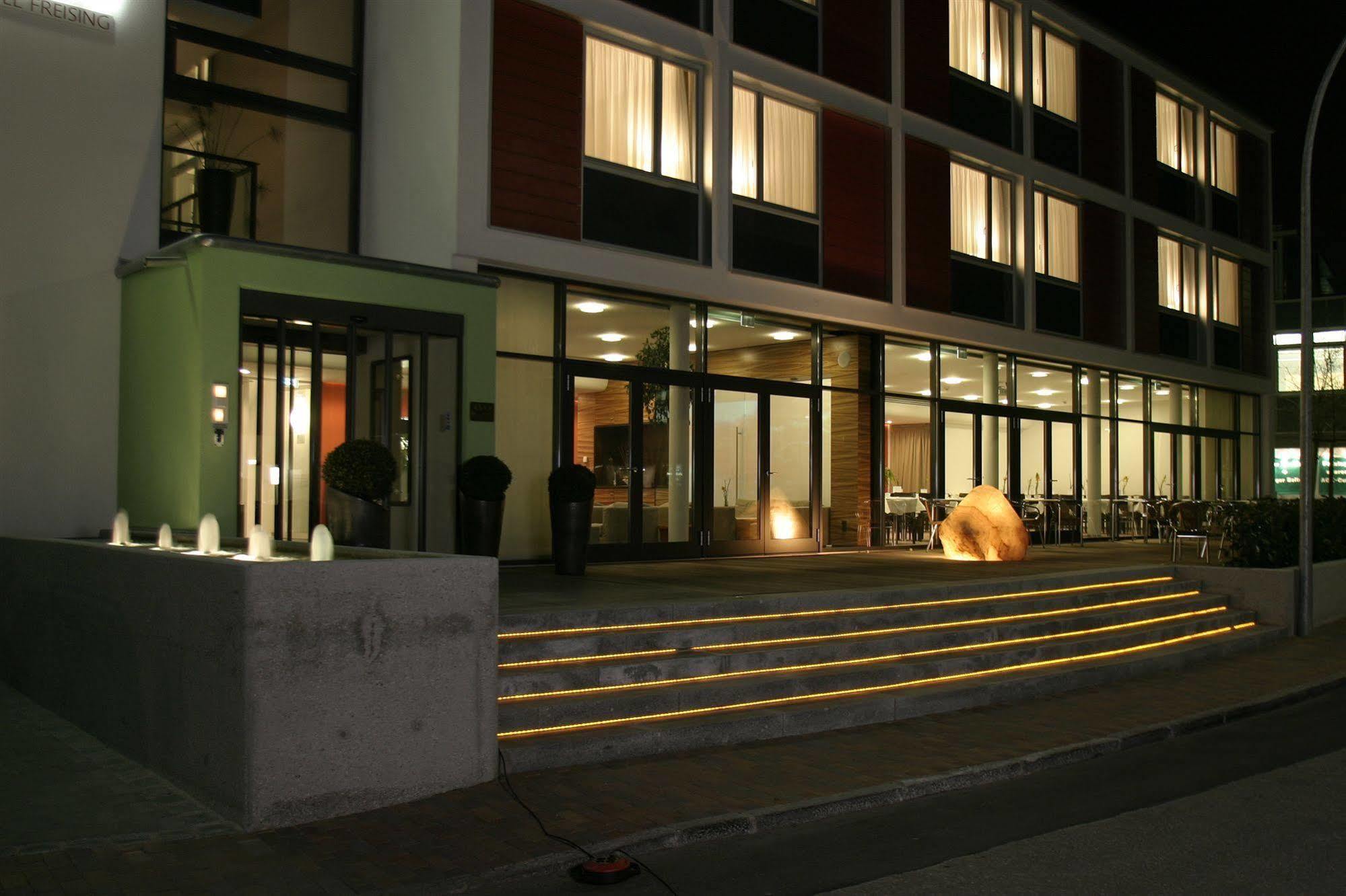 Corbin Muenchen Airport Business Hotel Freising Eksteriør billede